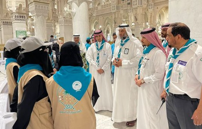 Demi Pelayanan Jemaah Masjidil Haram Arab Saudi Rekrut 900 Relawan Pramuka